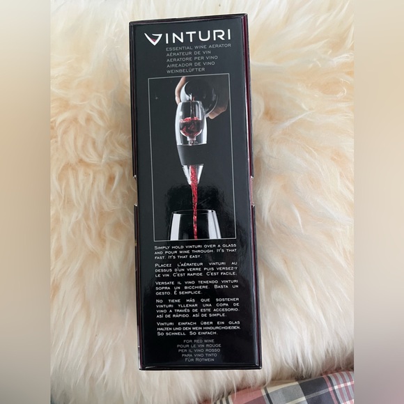 VINTURI Essential Wine Aerator - Picture 6 of 7